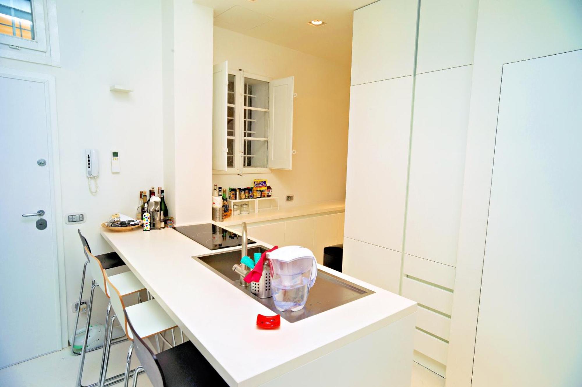 Elegant And Modern Loft In Medieval ボローニャ エクステリア 写真